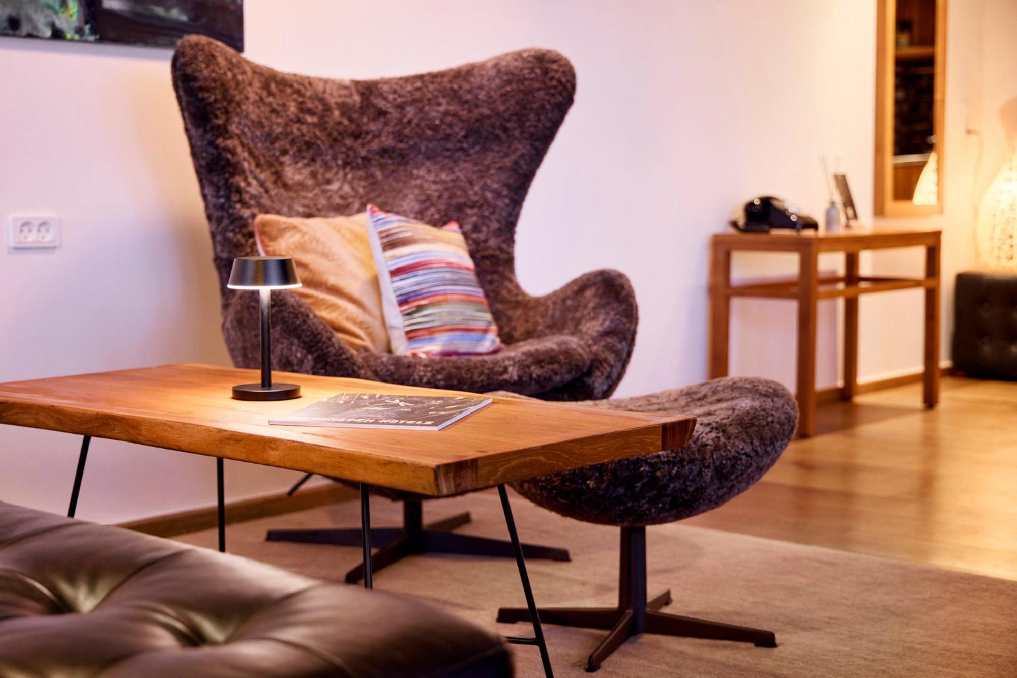 마농 레 스위트 굴스메덴 호텔 코펜하겐 외부 사진 The Egg chair