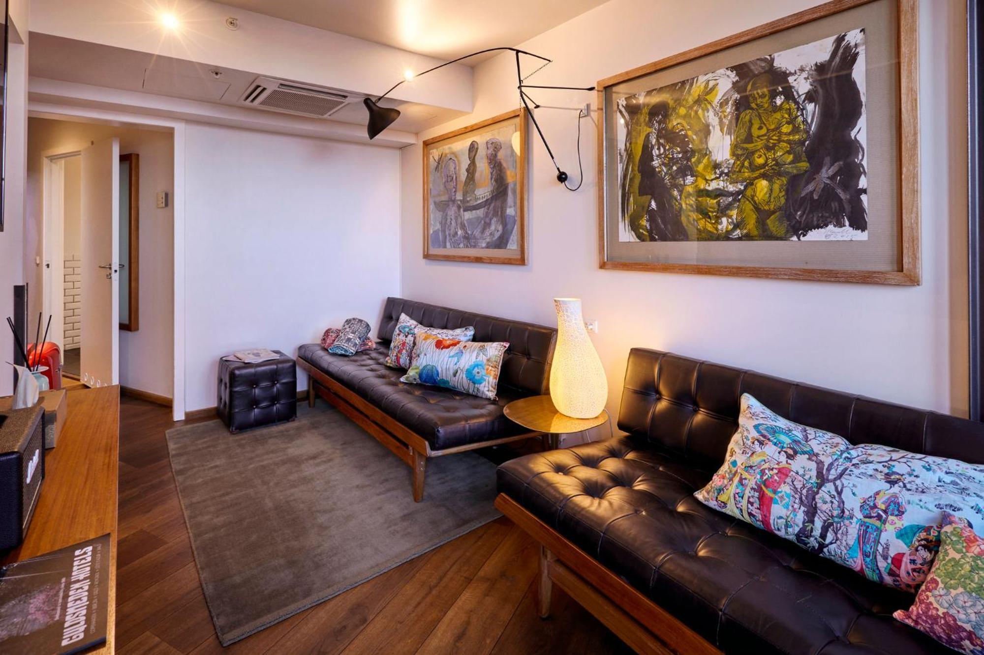 마농 레 스위트 굴스메덴 호텔 코펜하겐 외부 사진 The interior of a suite at the hotel