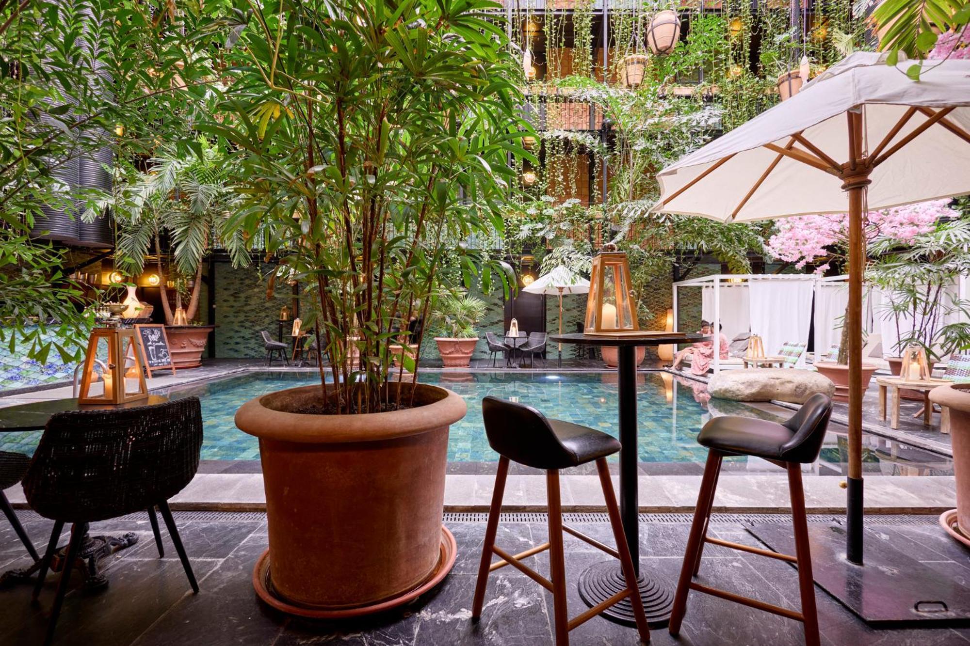 마농 레 스위트 굴스메덴 호텔 코펜하겐 외부 사진 The hotel's pool