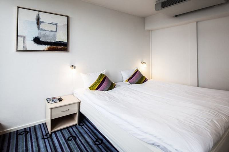 마농 레 스위트 굴스메덴 호텔 코펜하겐 외부 사진 A bedroom at the hotel